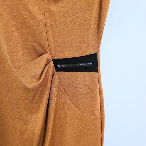 5/$30 Xtaren Brown Zipper Side Cinched Body Con Dress w/ V-neck & Cap Shoulder - Picture 2 of 4